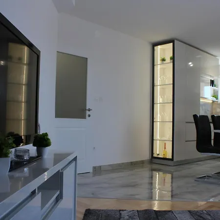Luxury Karuza Apartament