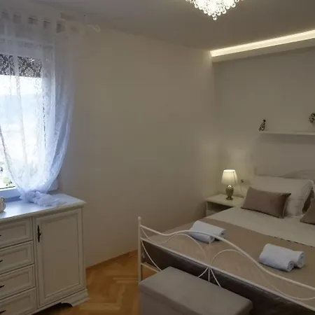 Apartman Luxury Karuza *