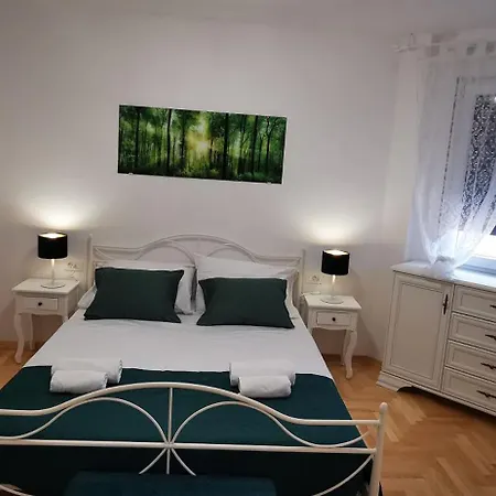 Lägenhet Luxury Karuza *